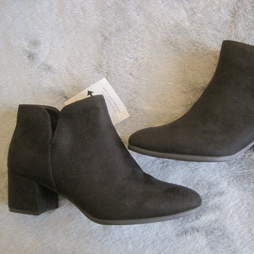 KIM ROGERS RENLEY BLACK FAUX SUEDE BOOTIES 9.5 MEDIUM NIB $80.00